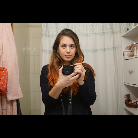 Meet your Posher, Yvette - Picture 3 of 3